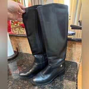 Tory Burch Boots Size 9 like new condition